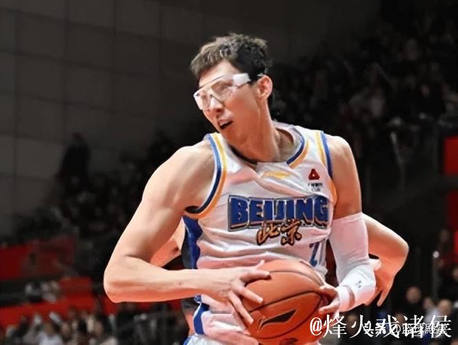 北京111-84新疆：6人表现出色，4人达标，马帝昂状态不佳