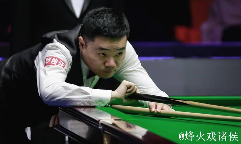 斯诺克英锦赛:丁俊晖战胜徐思 挺进16强 斯诺克英锦赛:丁俊晖战胜徐思 挺进16强