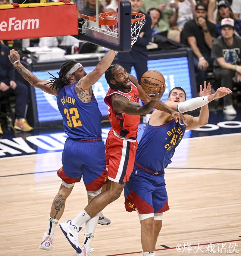 基德盛赞马丁攻防俱佳,助球队紧追比分关键时刻表现突出 基德盛赞马丁攻防俱佳,助球队紧追比分关键时刻表现突出